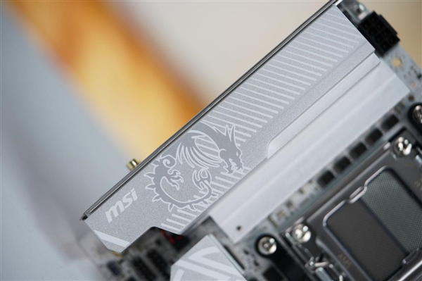 on9star登錄:ITX小巧强悍!微星MPG B850I EDGE TI WIFI图赏