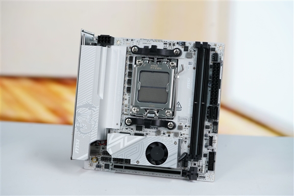 on9star登錄:ITX小巧强悍!微星MPG B850I EDGE TI WIFI图赏