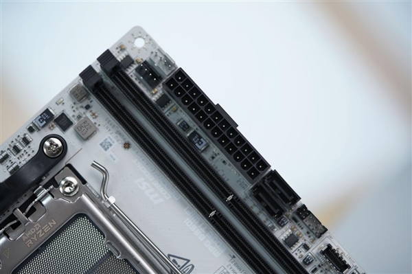 on9star登錄:ITX小巧强悍!微星MPG B850I EDGE TI WIFI图赏