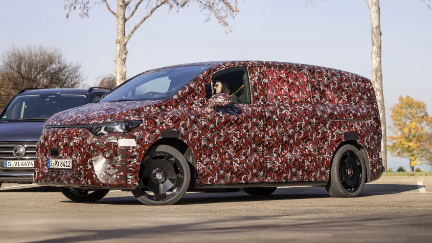 線上賭場：IT早报 0220：亚马逊成全球营收最高企业；多家厂商将推迭代小折叠手机；谷歌 Gemini 3.1 Pro 发布；世界最小二维码问世...